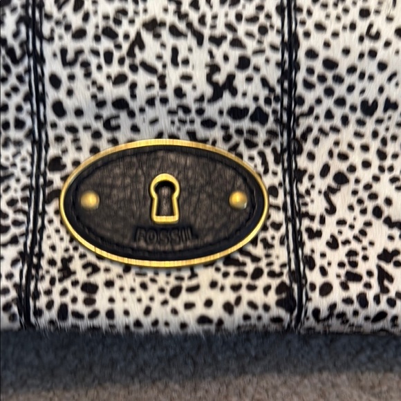 Fossil Black and White Calve Hair Shoulder Bag with Two-Tone Elegance - Picture 3 of 14